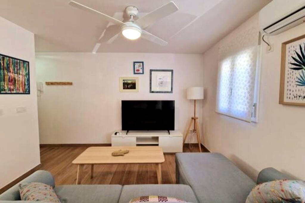 Moderno Apartamento Sevilla Zona Nervion. Wifi/Ac Екстер'єр фото